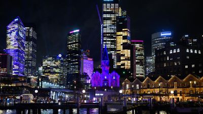 Vivid performances scrapped after drones fall from sky