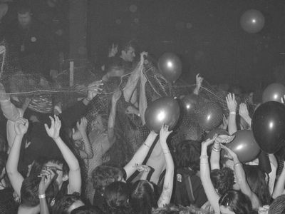 OPINION - So long, for now, to the no-phones club that let us party like it was 1999