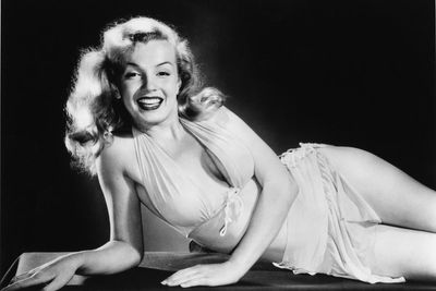 Hundreds of Marilyn Monroe look-alikes aim for new world record