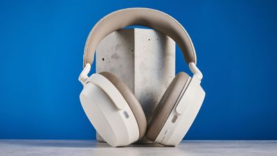 I tested the long-awaited Sennheiser Momentum 5 — and they do one thing Apple, Sony, and Bose headphones could never