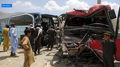 Afghan refugee truck crash kills 18, injures 35 in eastern Afghanistan