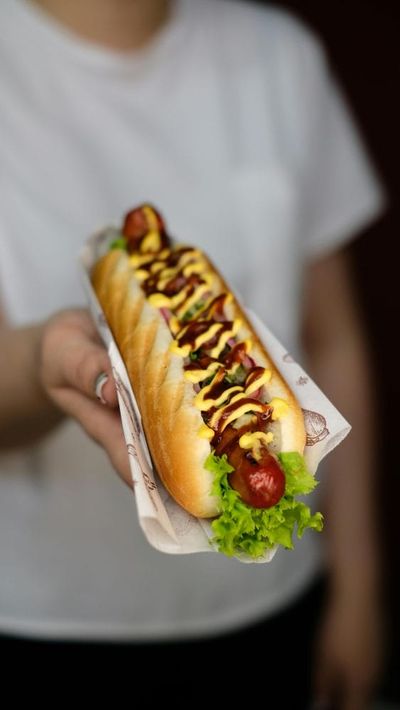 5 Regional Grocers Offering Free Hot Dogs and Buns With a $50 Purchase