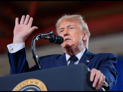 Trump moves to block wider tariff refunds, appeals order covering all importers
