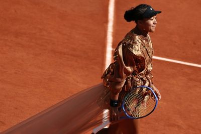 Glittering Osaka edges Jovic to prolong French Open run