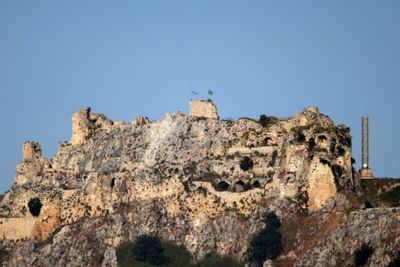 Israel plants flag on medieval castle, pushes Lebanon ground operation