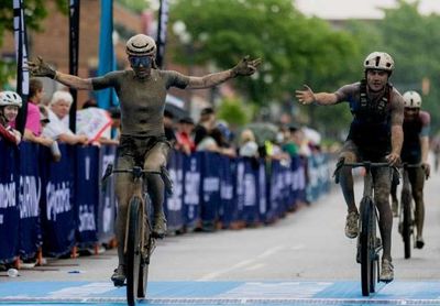 Unbound Gravel 100: 20-year-old Kylee Hanel overcomes mud and stop for train to win women's race