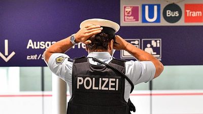 'Crime hotspots': how to tackle knife attacks and other violence at German stations?