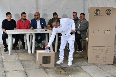 Colombia Voters Head to the Polls for Presidential Elections: Cepeda, de la Espriella, and Valencia face off