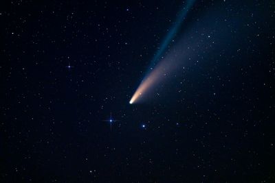Unusually Fast 75,000 MPH Meteor Blasts Into Atmosphere, Triggering Sonic Boom Across Massachusetts
