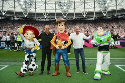 Toy Story 5 stars bring out Soccer Aid match ball as England win 3-2