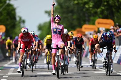 Elisa Balsamo sprints to victory to claim stage 2 of the Giro d'Italia Women