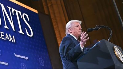 Trump Will Give Out Free $1000? New App Reportedly Allows Qualified Families to Earn Seed Money Upon Download