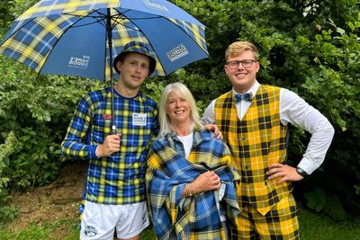 Doddie Weir’s wife to join Lewis Moody’s 500-mile ride to fund MND research