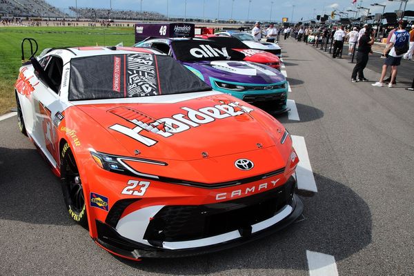 Start of NASCAR Cup race in Nashville delayed by passing rain showers