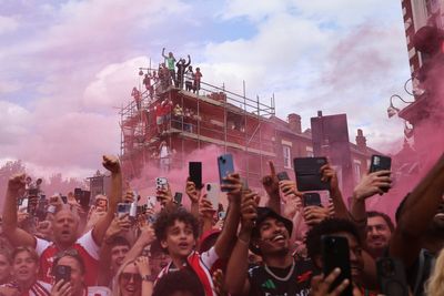 Chaos at Arsenal parade as fans are rescued and arrested