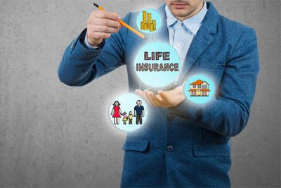 Insurance premium growth blunted by effect of war