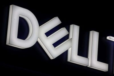 Dell unveils $699 XPS 13 laptop in challenge to Apple's MacBook Neo