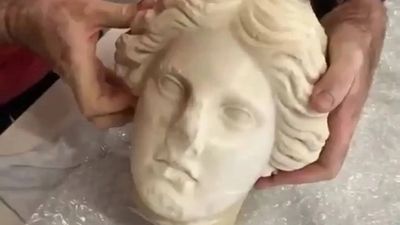 2,000-year-old Roman marble bust found on Alicante beach may depict the goddess Venus