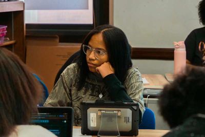 US school network replaces PCs, Chromebooks with MacBook Neos
