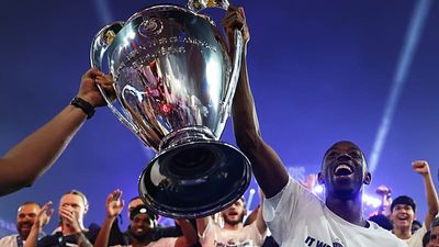 PSG celebrate with Macron at Elysee Palace