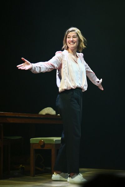 Rosamund Pike slams audience member for texting during West End show