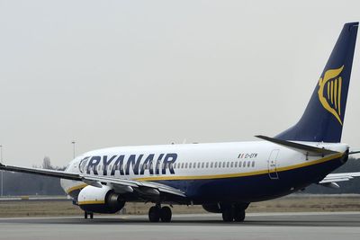 Rowdy passengers could be banned from all flights under new proposal