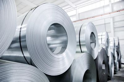 Aluminium hits four-year high on renewed Middle East supply risks