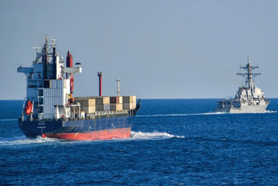 U.S. Has Quietly Coordinated Passage of Around 70 Commercial Ships Through Strait of Hormuz Over Three Weeks: Report