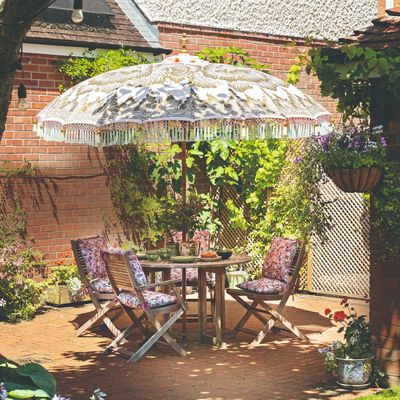 7 clever solutions to stop birds pooing on your garden furniture – gently deter them with these simple, expert-approved tricks