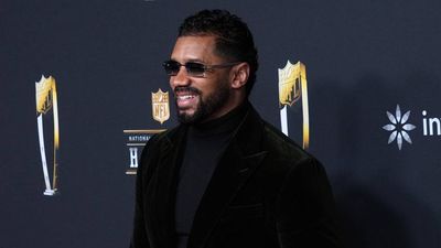 Russell Wilson to Join CBS Sports, Passing Over Opportunity for NFL Return