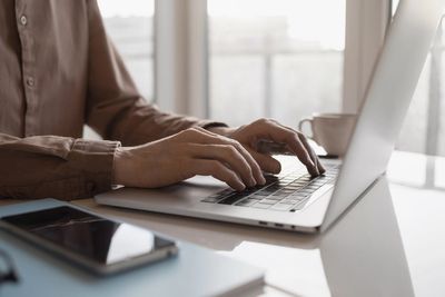 Study identifies primary driver of high unemployment rates for recent college grads