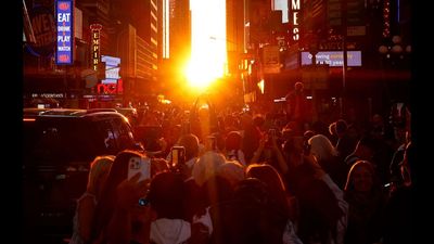 Manhattanhenge is back! | Space photo of the day for June 1, 2026