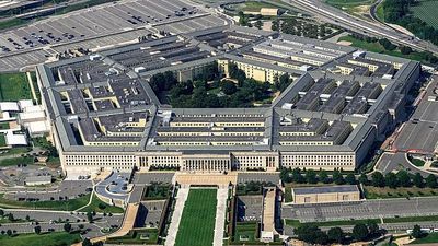 Pentagon bans journalists from press office, citing classified material