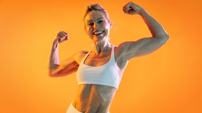 I'm a personal trainer, and if I were 60, these are the 6 exercises I’d do to build strength, muscle and leanness