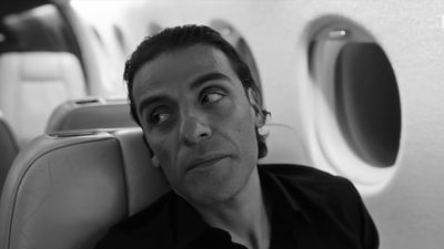 Netflix's massive new Oscar Isaac movie looks like a fever dream, but that might be a very good thing