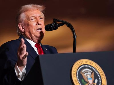 Trump signs AI order giving government access to powerful models