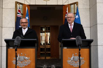 New Solomons PM seeks treaty with Australia, rethinking pact with China