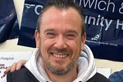 Man dies five days after suffering head injuries in assault outside London pub