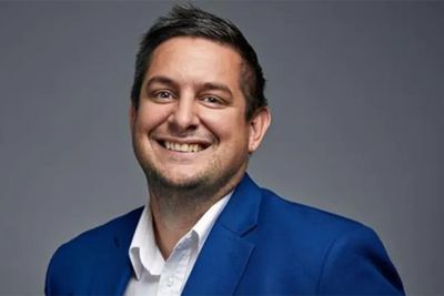 Currys promotes former shop assistant to be its new chief executive