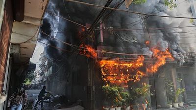 Fire tears through New Delhi building, killing at least 18