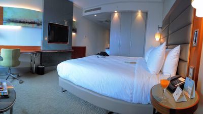 Traveler finds she can get her pre-booked hotel for World Cup much cheaper now – a stroke of luck for her, a headache for Atlanta