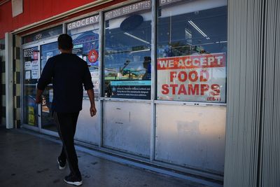Thousands of Americans at risk of losing up to $331 in federal benefits under proposed change