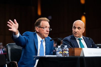 Senators urge quick action to halt college sports decay