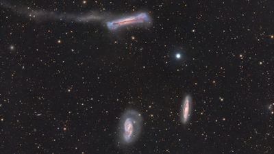 Astrophotographer captures breathtaking view of 548 galaxies from a balcony