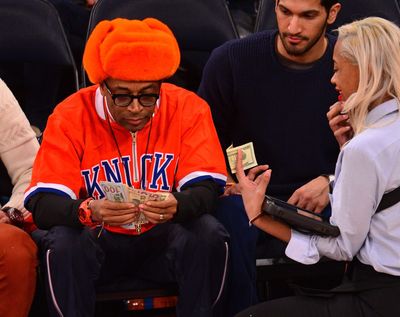 This NYC bar just covered everyone's tabs because the Knicks won, and used Kalshi to hedge their bets