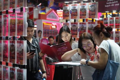 Consumer property sentiment falls