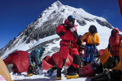 Mount Everest records busiest season ever as 1,000 climbers reach summit