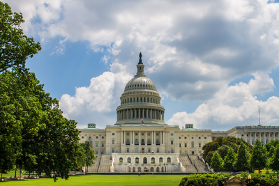 215-208: House Votes to Force Withdrawal from Iran Conflict, Four Republicans Join Democrats