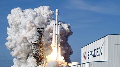 SpaceX sets IPO price, valuing company at $1.75tn ahead of record debut