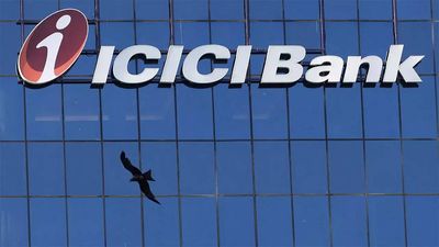 ICICI Bank shares fall 10% in 6 months. Here’s why Motilal Oswal sees 41% upside potential